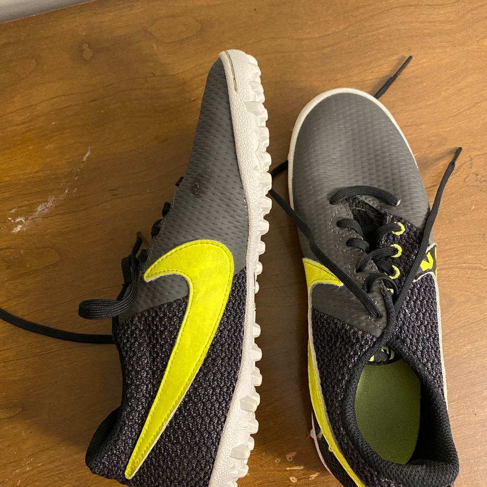 Nike Womens Turf/ Indoor Soccer Cleats